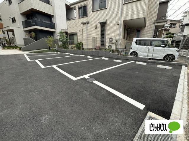 横浜市港南区大久保アパート 駐車場