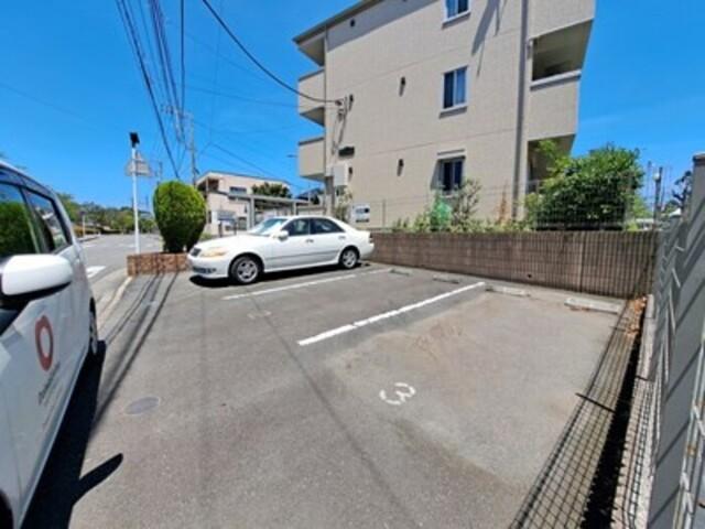 ソレイユ柏陽（103） 駐車場