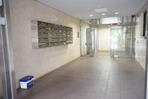 ロイヤルプラザ武蔵中原 エントランス