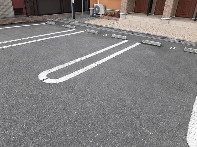バーミィ　ガーデンⅠ（101） 駐車場