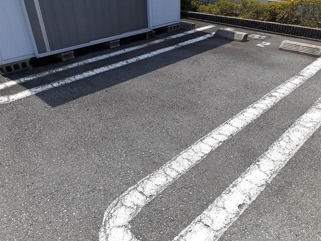 シャルマンビラＡ（101） 駐車場