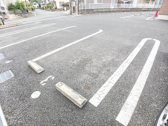 グランチャレットⅠ（103） 駐車場