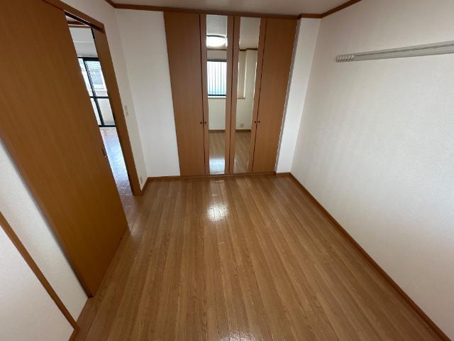 ヴィクトリーステージカンダ 部屋画像