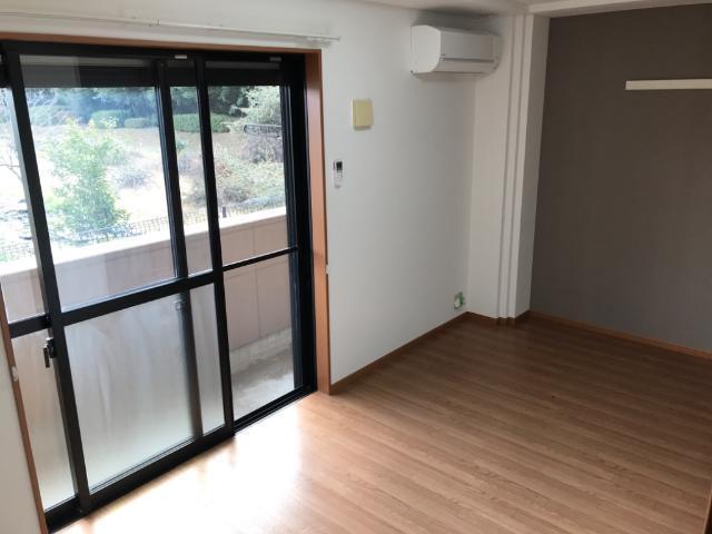 ＬＥＧＡＣＹ　ＧＡＲＤＥＮ　弐番館 リビング