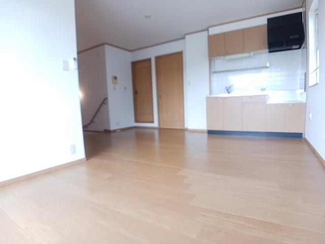 ソレイユ東山Ⅰ（204） リビング