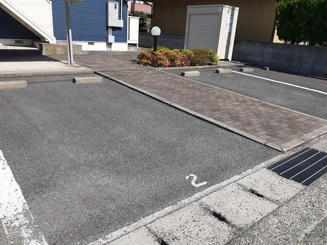 ウインズ長池（103） 駐車場