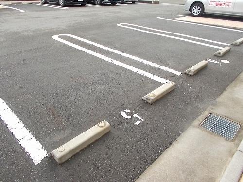 ピクシーズタウンⅠ（101） 駐車場