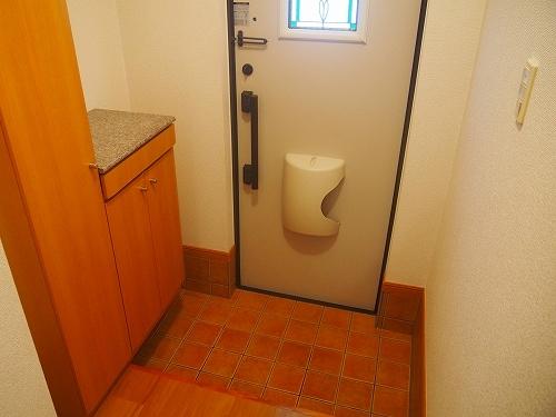カトレーヴⅢ（103） 玄関