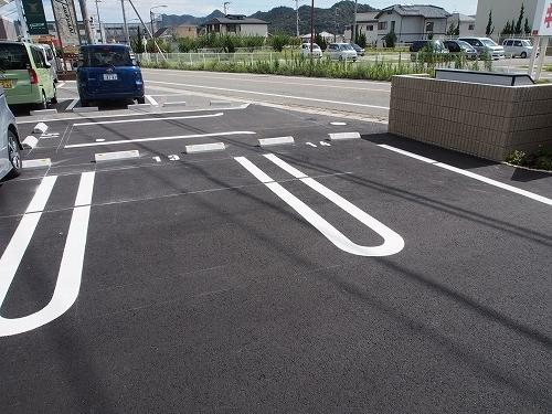 フィレール　デュ　トラジャⅦ（403） 駐車場