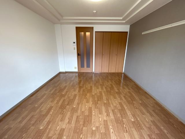 シャンティ 室内