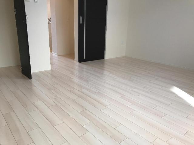 ワレアウナテ リビング