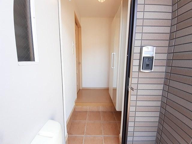 ヤエステ−ジⅡ（101） 玄関