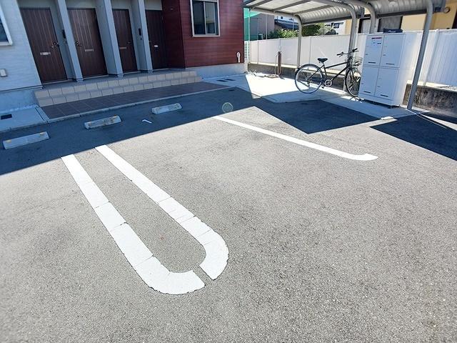 エスポアール姫路東（104） 駐車場