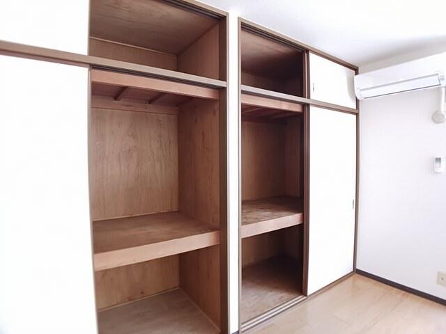 レジデンス北新在家（101） 収納