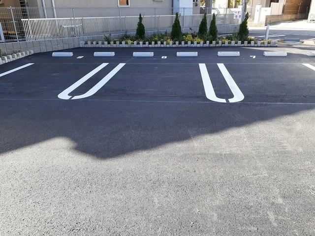 シュライン　ウエスト（203） 駐車場