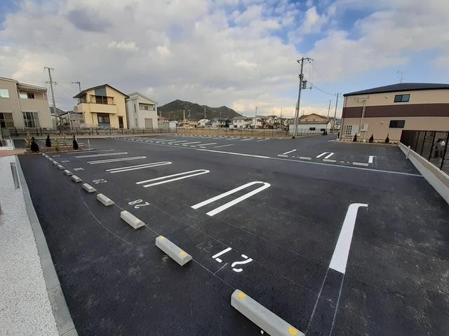 カミーノクラントーノ　ウーノ（101） 駐車場