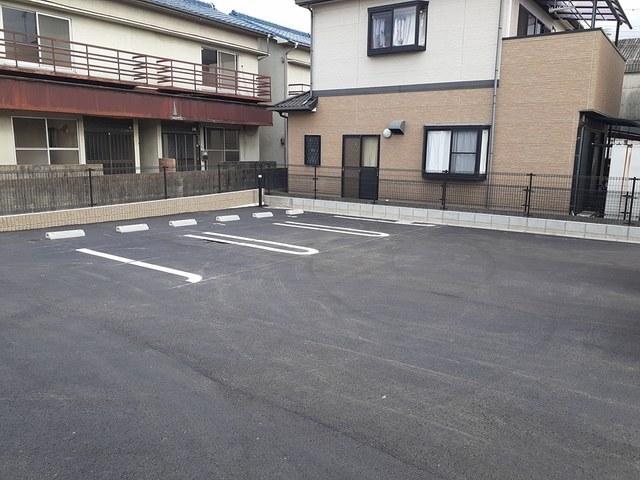 ルピナスハイム（101） 駐車場