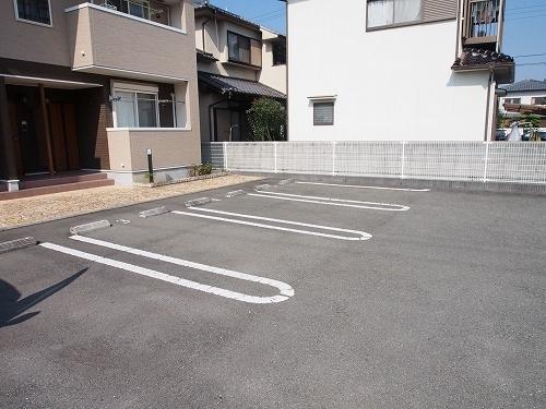 クリアネスⅠ（101） 駐車場