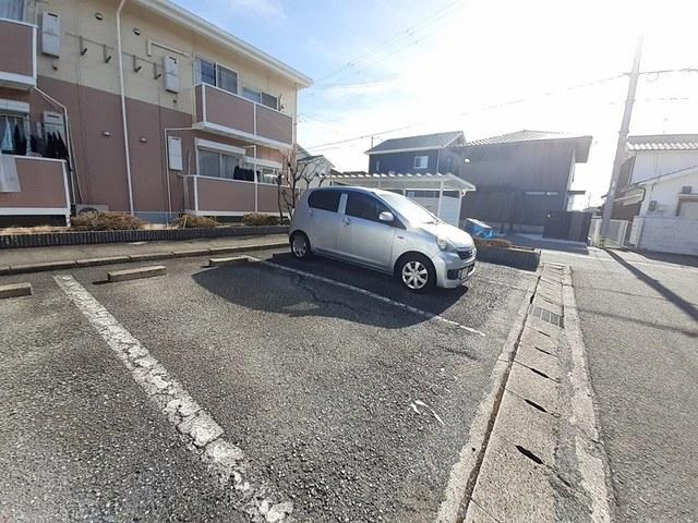 ファミィール永和（105） 駐車場