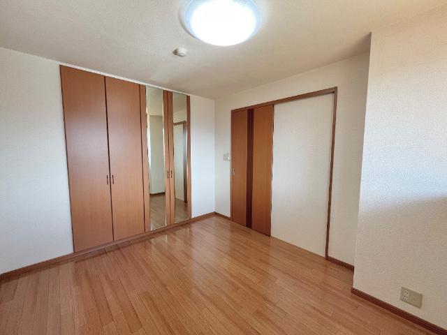 ロイヤルヒルズ青山 部屋画像