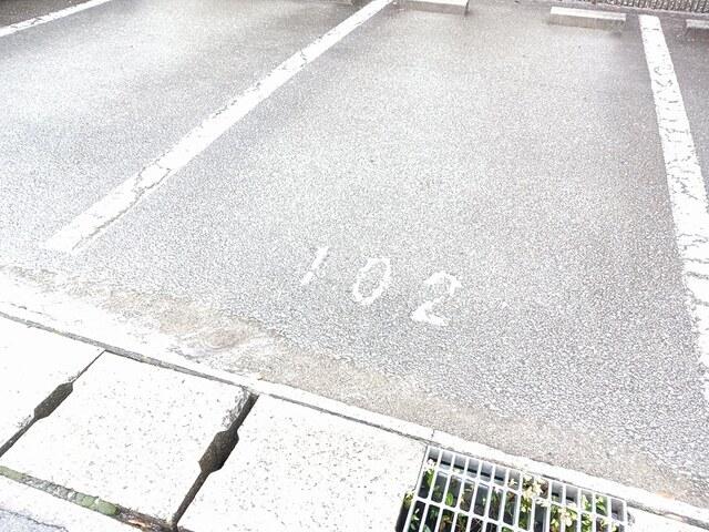 シャルマン今宿（102） 駐車場