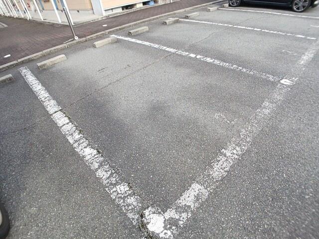 エクセル北門（106） 駐車場