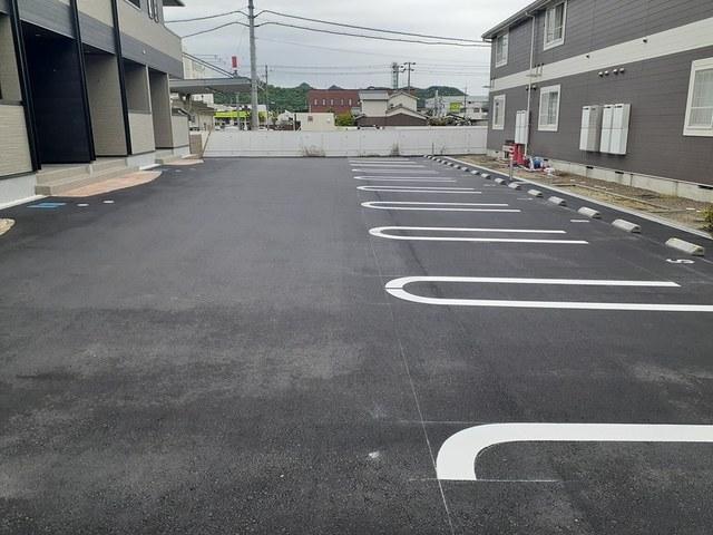 シャルマンヴィレッジ　Ｂ（101） 駐車場