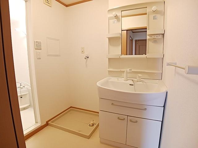 モデルン−ミーツ．（204） 洗面