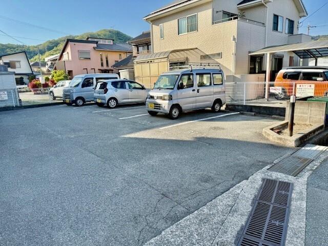グランメール２（201） 駐車場
