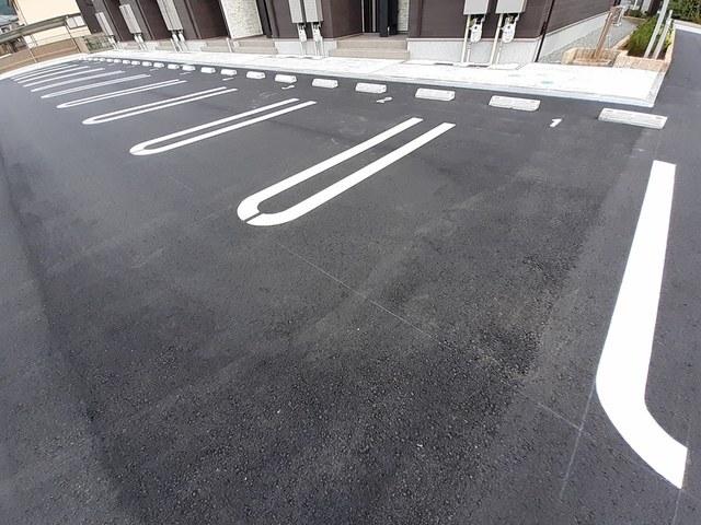 ハウオリエルア（102） 駐車場