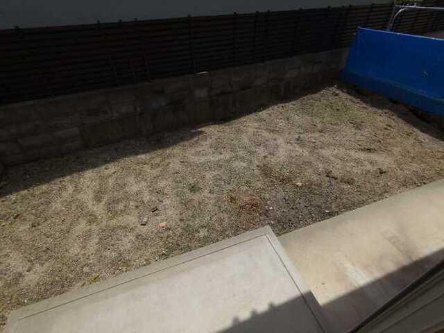 ローズコート今宿（3） 庭