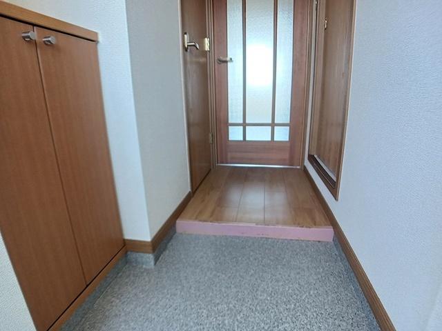 タウニー北条　２（203） 玄関