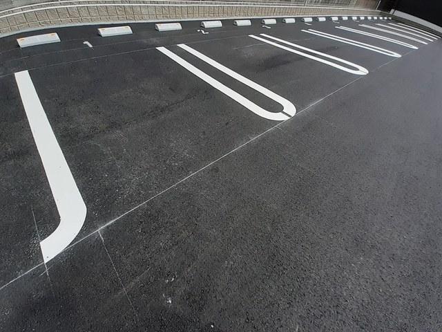 グランデフォルトーネＡ（201） 駐車場
