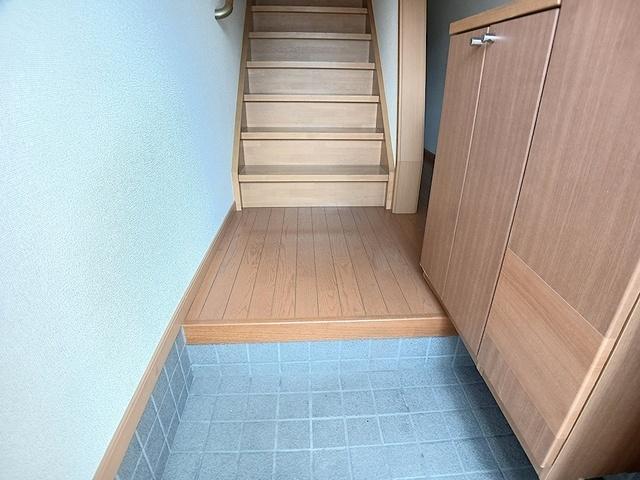フリーデンＡ（202） 玄関