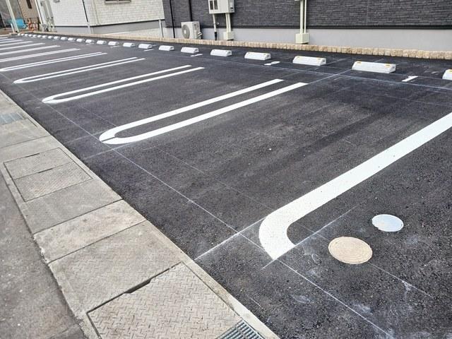 サンセールⅧ　Ａ（103） 駐車場
