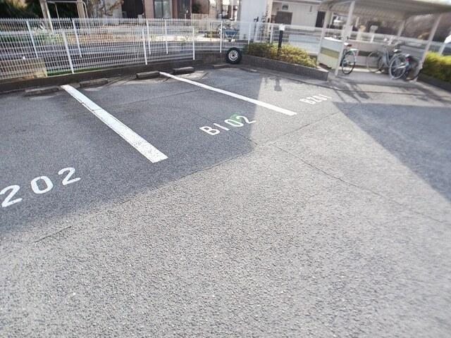 アムラインＢ（103） 駐車場