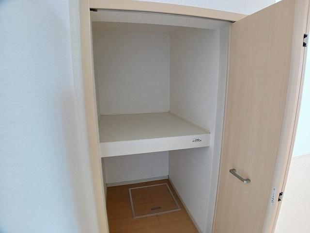 玲巧ハイツ八丁（101） 収納