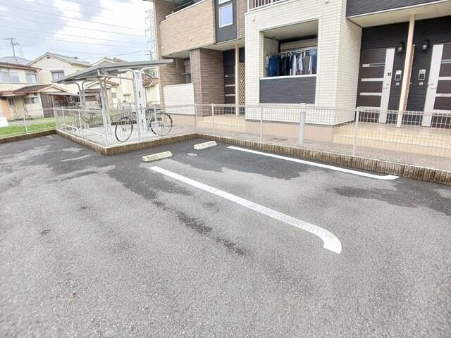 Ｈ・Ｔミニョン姫路（202） 駐車場