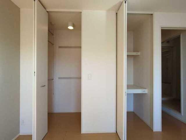 セジュール町坪（208） 収納