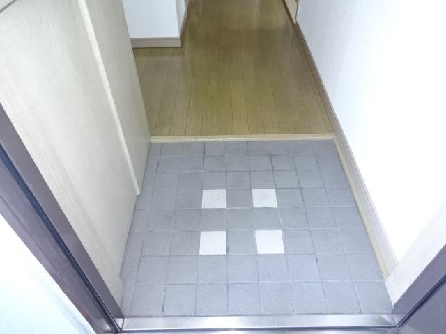 メゾンハンクスＭＴＩ 玄関