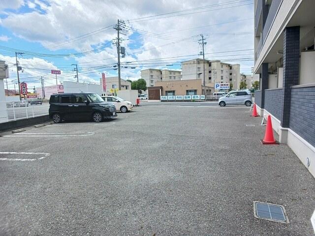 アクロポリスⅤ（105） 駐車場