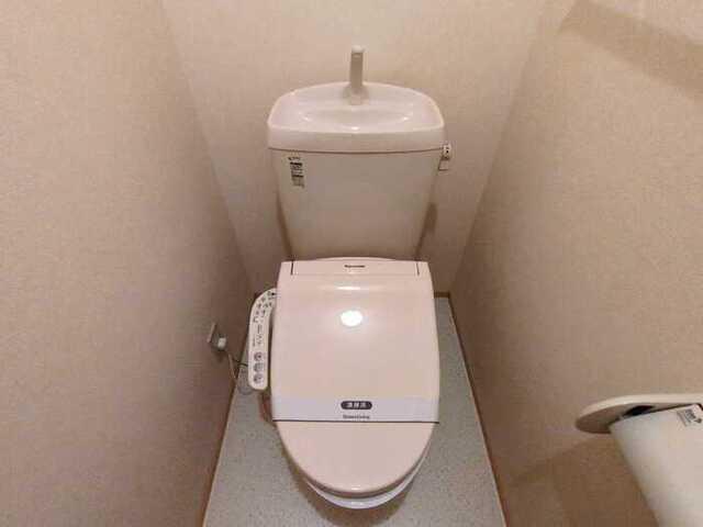 オークスコート西新在家　B棟（6番館） トイレ