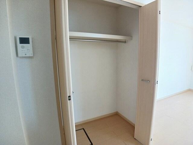 スモールヴィレッジ（102） 収納