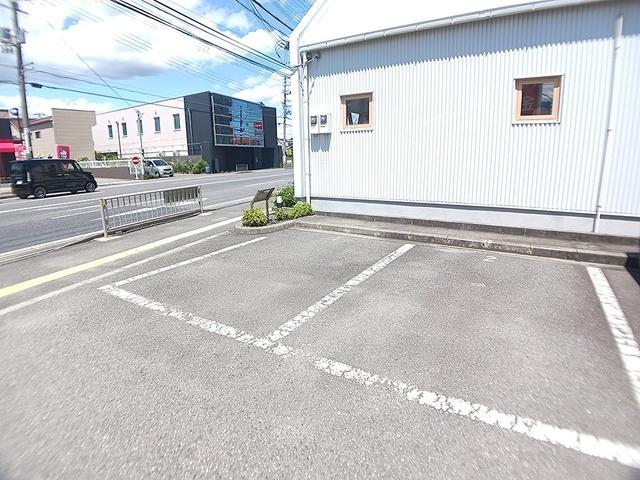 プレッソ新在家（201） 駐車場