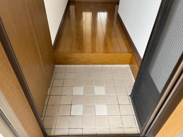エスポワールＪＵＮ２番館 玄関