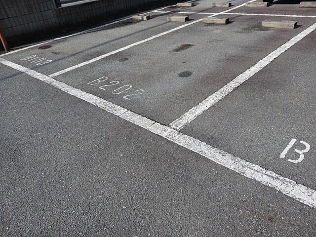 フレグランス大江島Ｂ（202） 駐車場