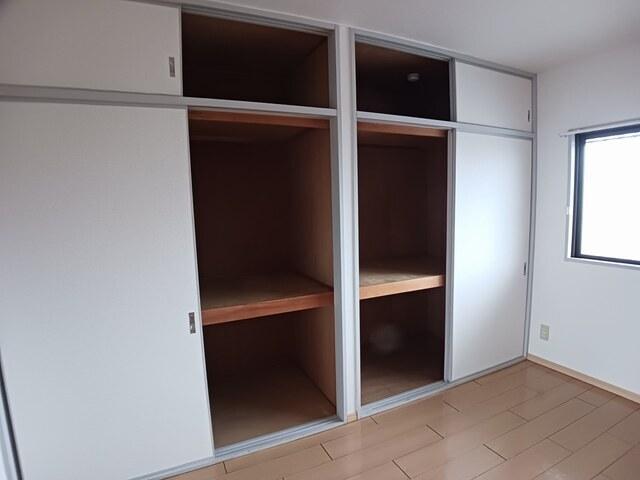 エスポワール花田（303） 収納