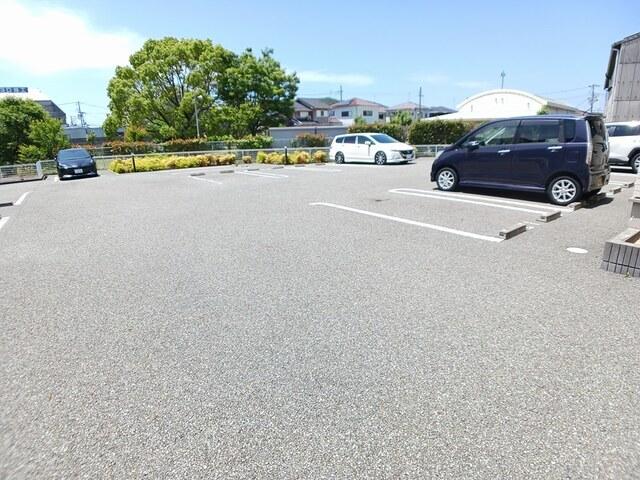 プランドールⅡ（101） 駐車場