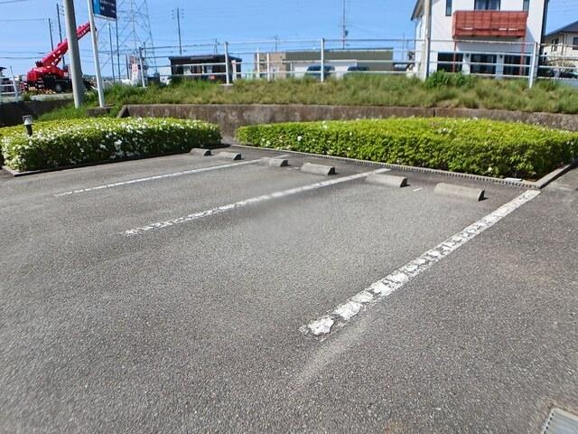 ピュアメゾン（202） 駐車場