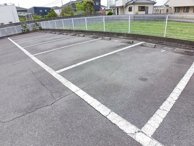 ピュールロジュマン（101） 駐車場